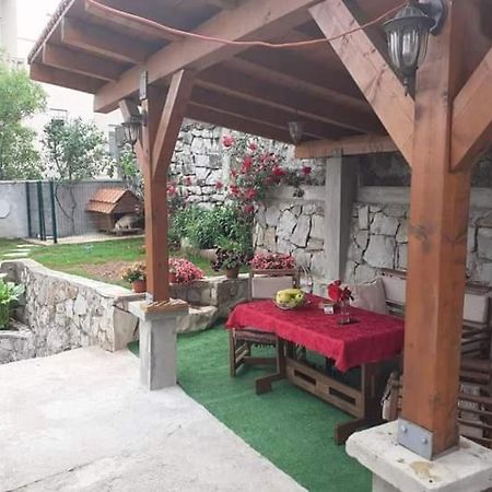 Mini Garsonjera Ξενοδοχείο Ποντγορίτσα Εξωτερικό φωτογραφία