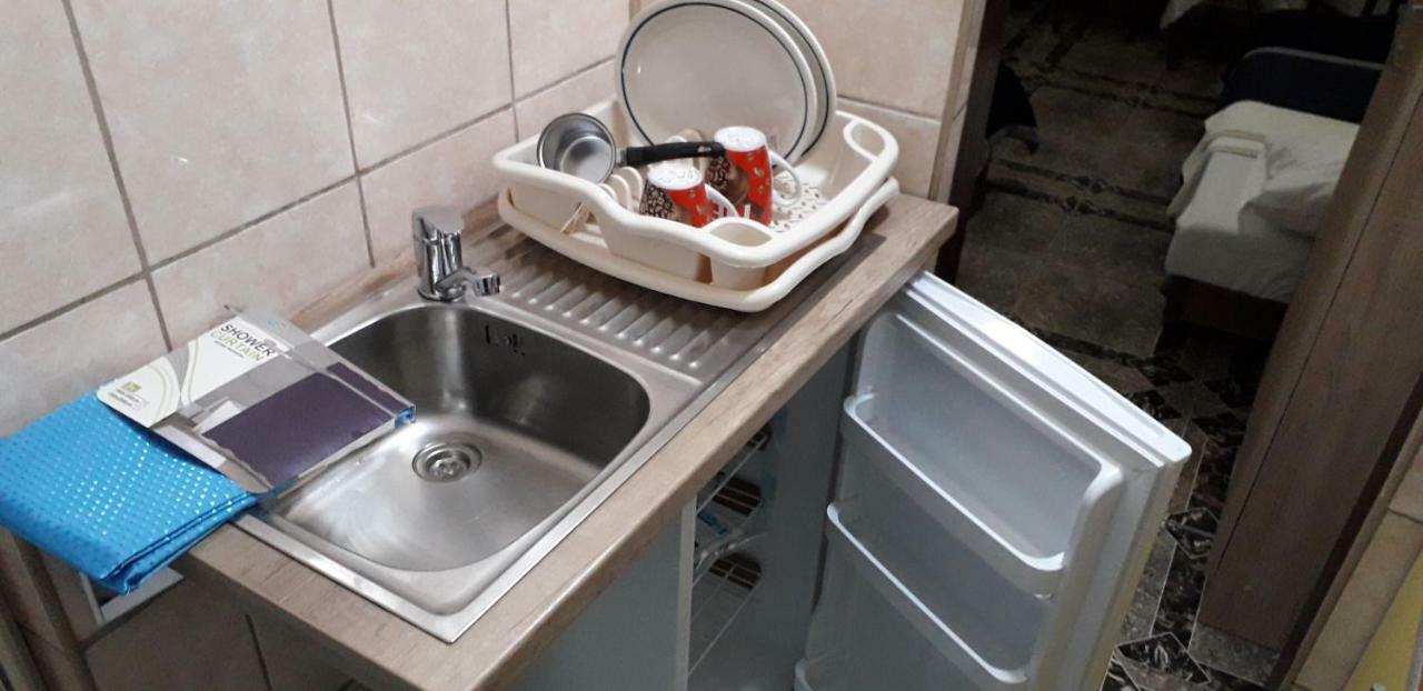 Mini Garsonjera Ξενοδοχείο Ποντγορίτσα Εξωτερικό φωτογραφία